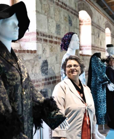 60 yaş üstü kadınların yaptığı 30 yöresel kıyafet görücüye çıktı