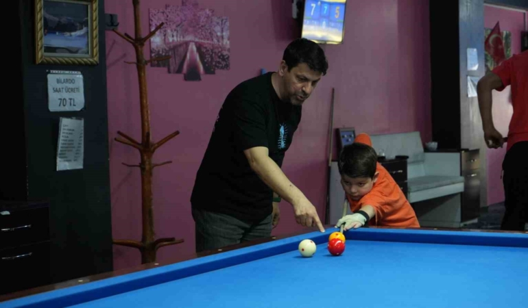 8 yaşındaki bilardocunun hedefi dünya şampiyonu olmak
