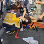 FECİ KAZA KAMERADA: OTOMOBİL BİSİKLETLİ ÇOCUĞA ÇARPTI