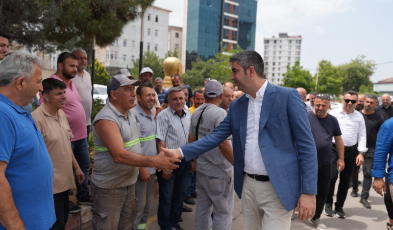 Başkan Gökhan Yüksel, Belediye Personeliyle Bayramlaştı (1)