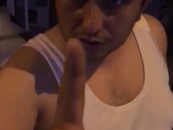 Alkollü şahıslar polisin sabır taşını böyle çatlattılar...O anlar kamerada