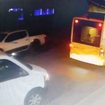 Ataşehir’de seyir halindeki otomobile çarpıp kaçan araç kamerada