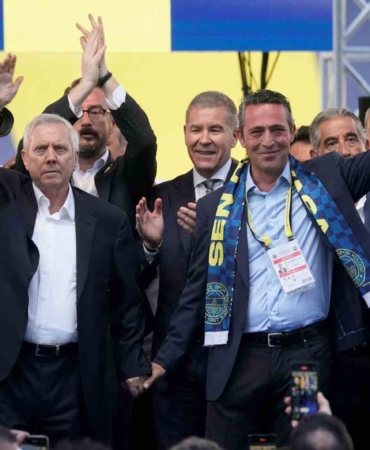 Aziz Yıldırım Ali Koç’u tebrik etti, destek verdi