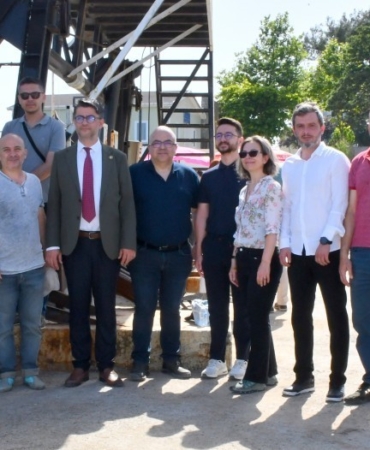 ÇOMÜ tarafından yetiştirilen ıstakoz yavruları denize bırakıldı