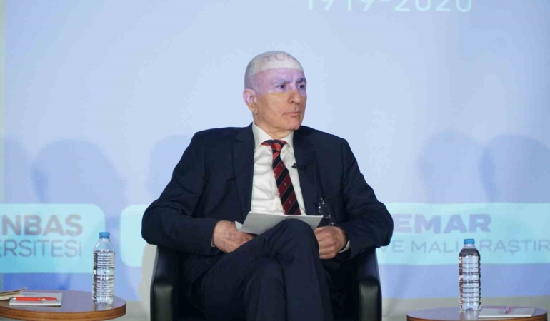 Dr. Mahfi Eğilmez: “Türkiye büyük bir potansiyele sahip. Bilimden kopmadan kendi şartlarımıza uygun bir maliye politikası belirlemek mümkün.”