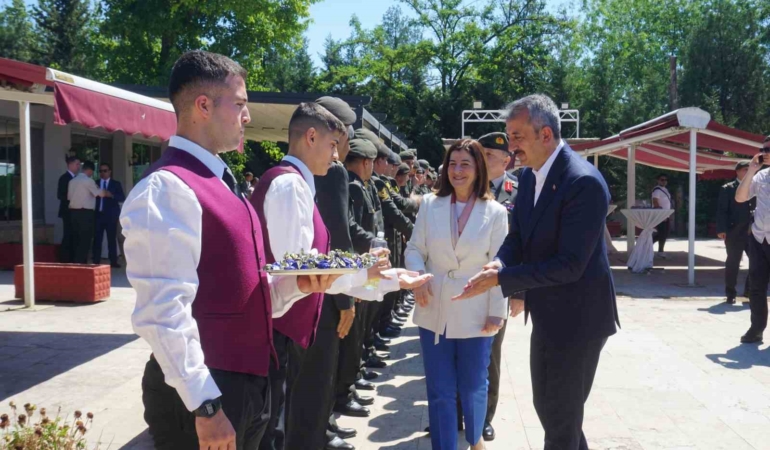 Edirne protokolü bayramlaştı