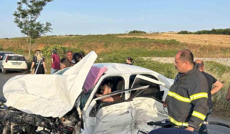 Erdek Tatlısu kavşağında kaza: 1 yaralı