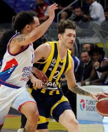 Fenerbahçe, final serisinin 4. maçında Efes’i ağırlayacak