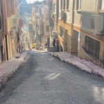 İstanbul’da Pakistanlı adama kapkaç kamerada: Adamın kovaladığı şahsı polis yakaladı