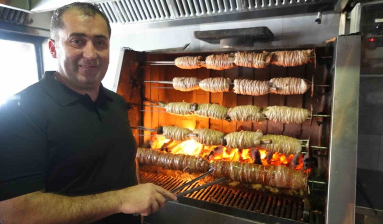 Kokoreçte ithal bağırsakla gelen şüphe