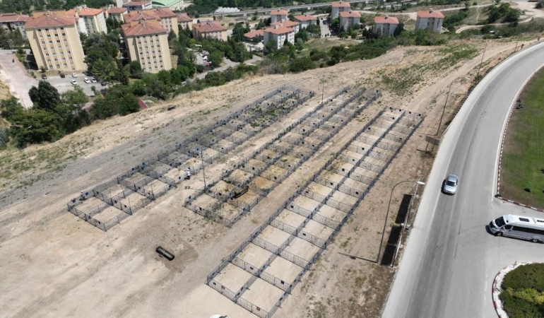 Kurban satış yeri bayrama hazır