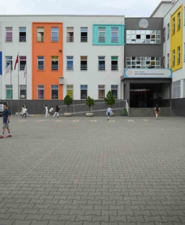 Sosyal medyada fenomen olan öğretmen sevinci velilerden tam not aldı