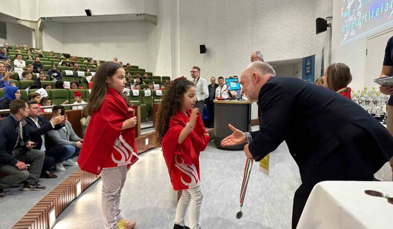 Tekirdağlı öğrenci, İrlanda’da Türkiye’nin gururu oldu