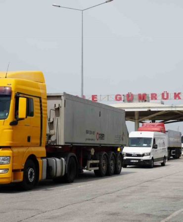 Vize sorunu tır şoförlerini mağdur ediyor