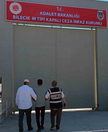 1 yıl 8 ay hapis cezası ile aranıyordu yakalandı
