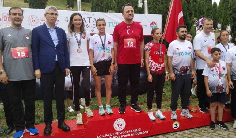 15 Temmuz 4. Vatan Koşusu’nda ’Şehitler Makamı’na koşuldu