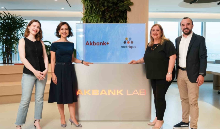 Akbanklıların girişim fikrine Akbank’tan 400 bin dolar yatırım