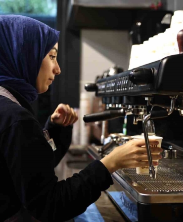 Barista kursunu bitirip Bağ-Kafe’de işe başladılar