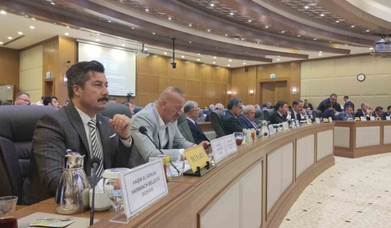 Başkan Ercan Özel çiftçinin sorunlarını Büyükşehir Belediye Meclisi’ne taşıdı