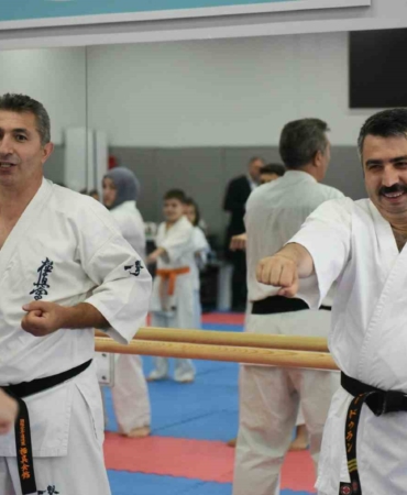 Başkan Yılmaz belediyecilikte karakuşağa yükseldi...