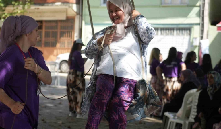 Bu köyde kadınlar hakimiyet kurdu, erkekler mehterle köyü terk etti