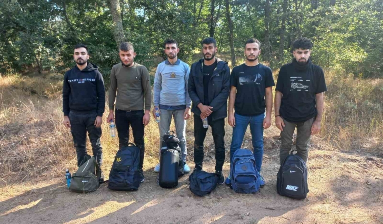 Bulgaristan’a geçmeye çalışan 6 göçmen sınırda yakalandı