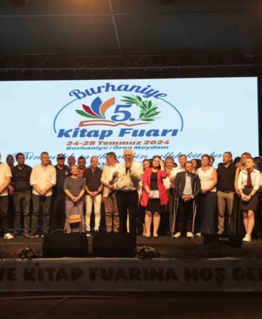 Burhaniye 5. Kitap Fuarında coşkulu final