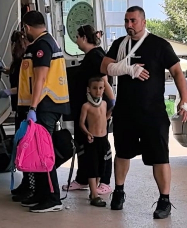 Bursa’da otomobil ile cip çarpıştı: 2’si çocuk 4 yaralı