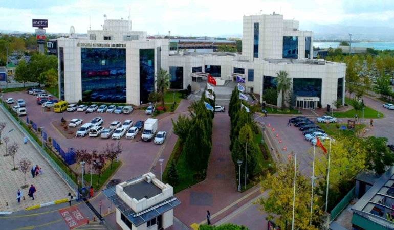 Büyükşehir belediyesinde görev değişimi