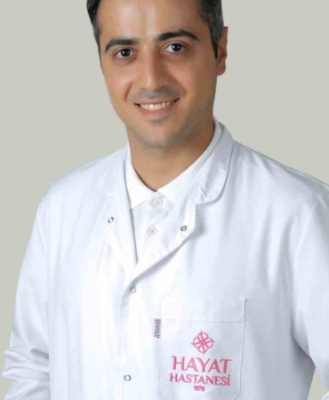 Çocuk cerrahisi uzmanı op. dr. Bahtiyar Mehti’den ailelere uyarı