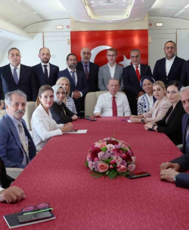 Cumhurbaşkanı Erdoğan: “Sayın Miçotakis’in bu bakanına haddini bildirmesi lazım”