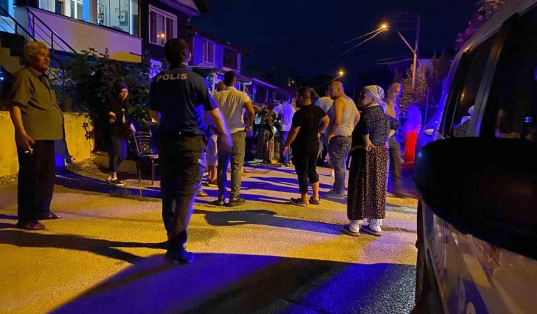 Düğünde satırlı, bıçaklı ve sopalı kavga: 4 yaralı