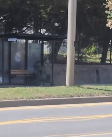 Durakta unutulan çanta ekipleri harekete geçirdi