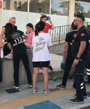 Edirne’de iki otomobil çarpıştı: İkisi çocuk, 4 yaralı