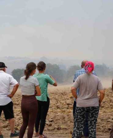 Edirne’deki orman yangınına havadan ve karadan müdahale sürüyor