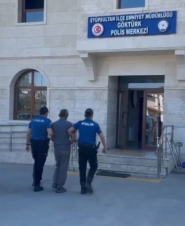 Eyüpsultan’da dehşet anları kamerada: Tartıştığı kadını uzun namlulu silahla vurdu