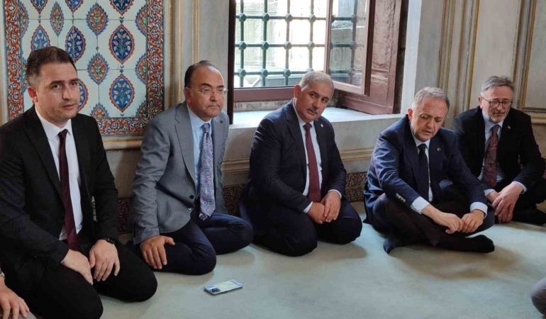 Fatih’te restorasyonu tamamlanan Sultan 3. Selim ve Sultan 3. Mustafa Türbesi açıldı