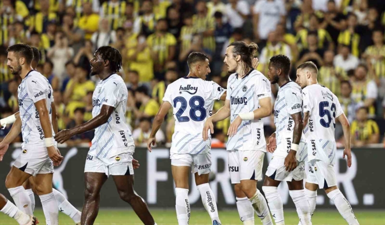 Fenerbahçe, hazırlık maçında Hull City’i farklı yendi