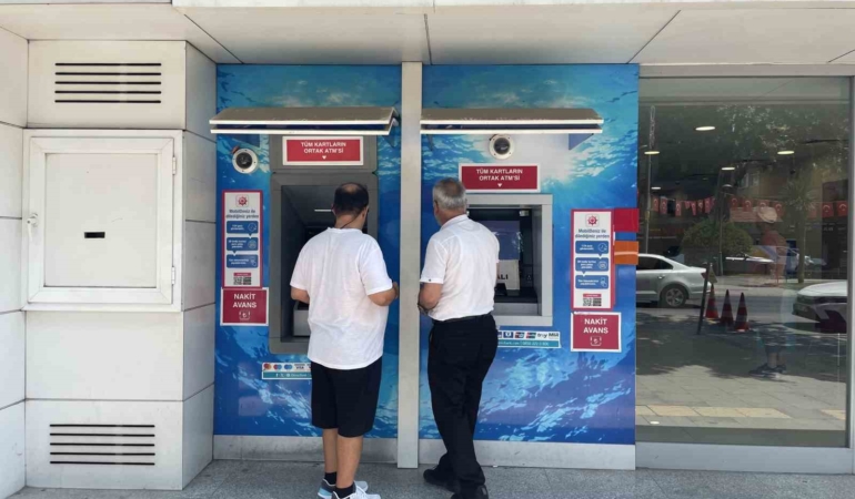 Global kriz vatandaşı mağdur etti: Bankaya gelen eli boş döndü