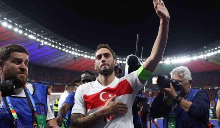 Hakan Çalhanoğlu: "Ülke olarak başardığımızı düşünüyorum"
