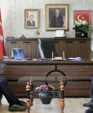 İki kaymakam bir araya geldi