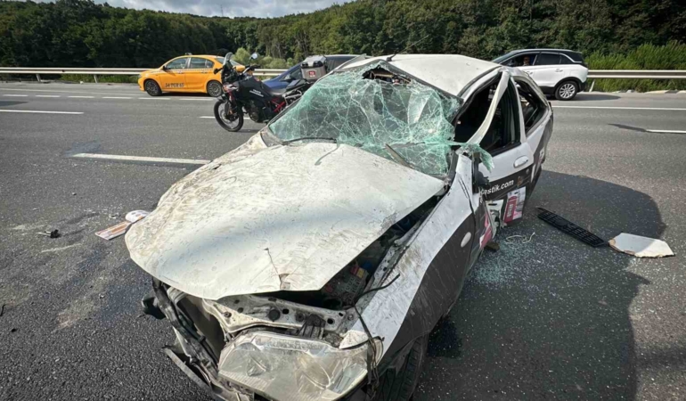 İstanbul Havalimanı yolunda feci ölüm: Camdan fırlayan genç hayatını kaybetti