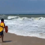 İstanbul’da riskli bölgede denize girdi, ölümle burun buruna geldi: Cankurtaranlar zamanla yarıştı