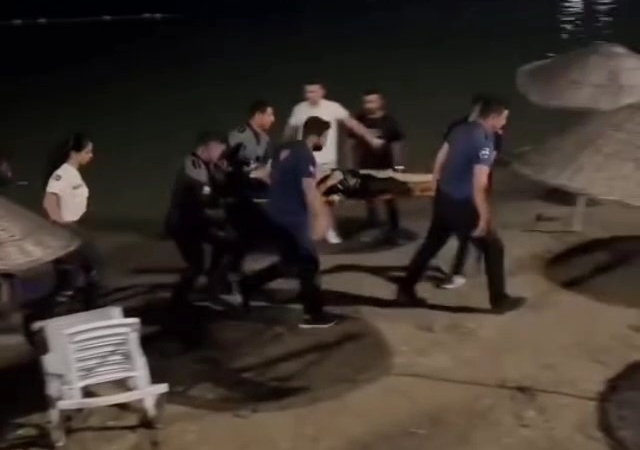 Kadıköy’de denize giren bir kişi boğuldu