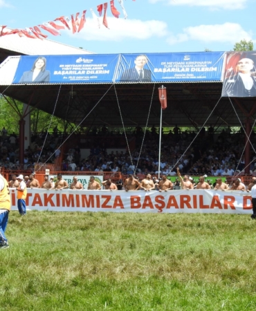 Kırkpınar’da başpehlivanlardan A Milli Futbol Takımı’na destek