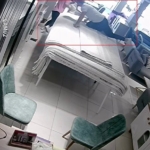 Küçükçekmece’de boşanmak isteyen kadın eşi tarafından böyle darp edildi