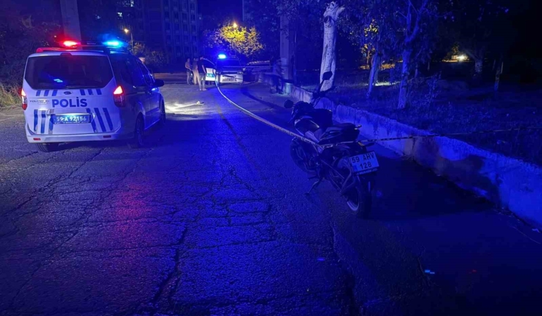 Mahallede başlayan tartışma hastane önünde silahlı çatışmayla bitti