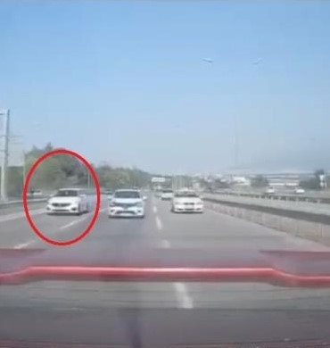 Makas atıp trafiği böyle tehlikeye soktu