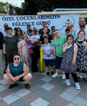 Özel çocuklar kendileri için düzenlenen etkinlikte doyasıya eğlendi
