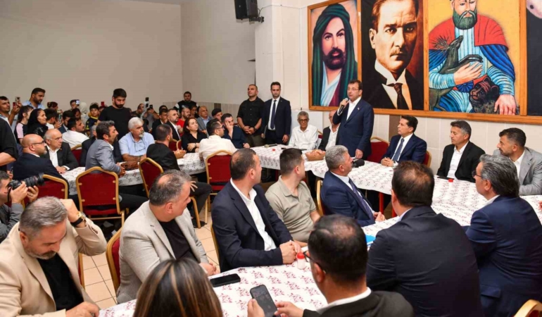 Özer ve İmamoğlu vatandaşlarla Muharrem orucunu açtı